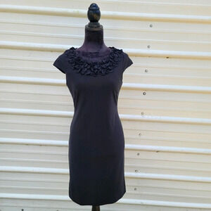 Just Taylor Black Stretch Ruffled neck Line Dress Back Zip Cap Sleeve Size 6